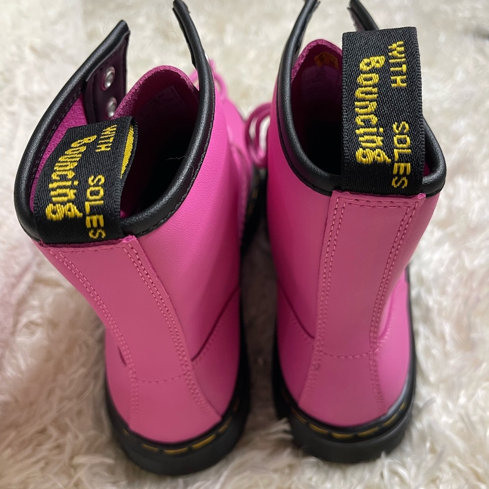 Brand New Dr. Martens  ZAVALA Thrift Pink Combat Boots – US Women 8 US Men 7 - Picture 4 of 6